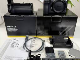 Nikon z7 ii flawless handle mb-n11 sony xqd card of 64gb reader